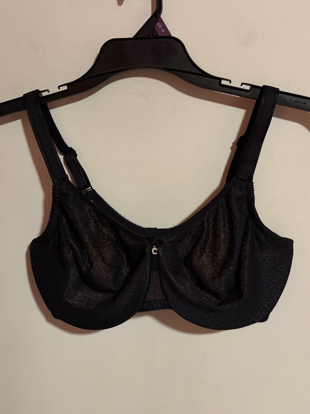 Chantelle Magnifique Seamless Unlined Minimizer Black Bra